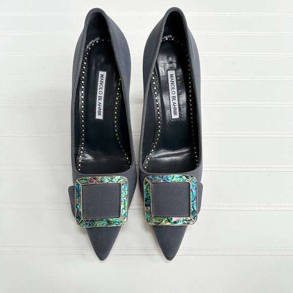 Manolo Blahnik Maysale Buckle Enamel Pump Crepe de Chine Silk Grey Heel - Picture 4 of 11
